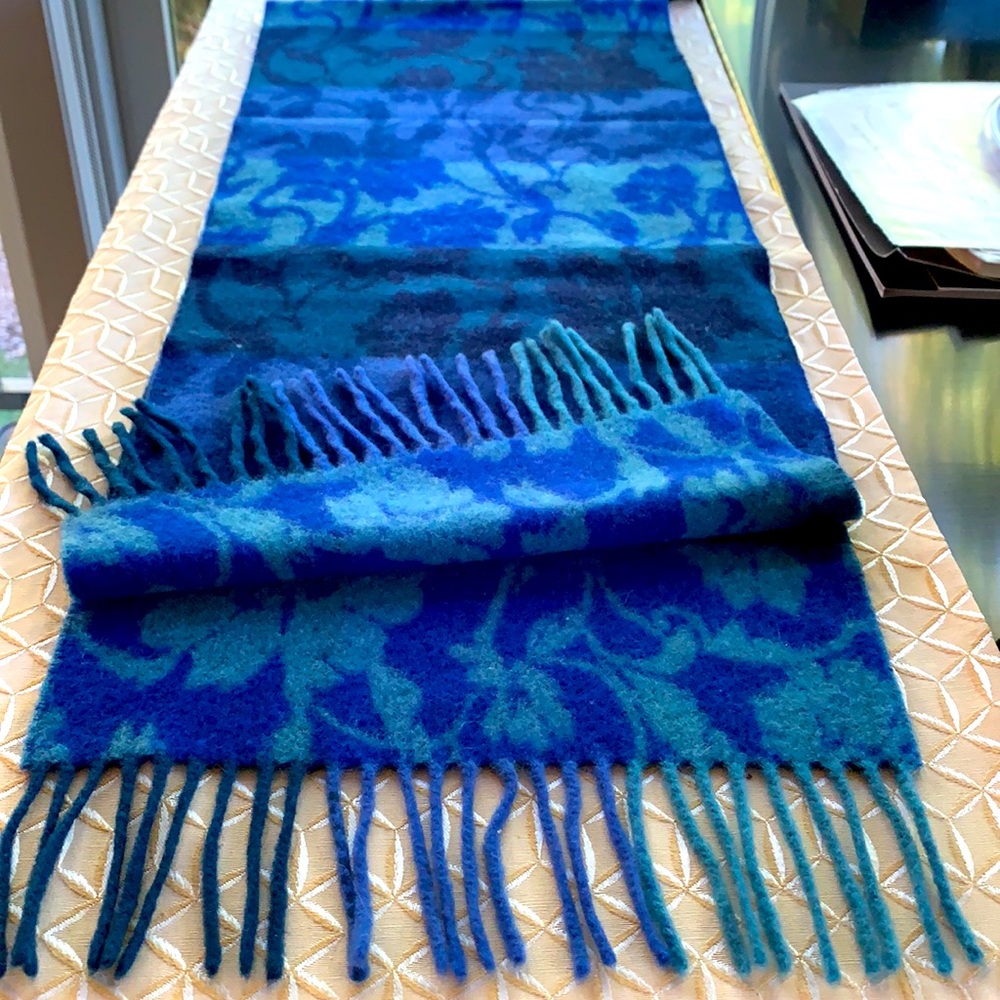 TieRack New Scarf 100% Wool Made in Scotland NWOT